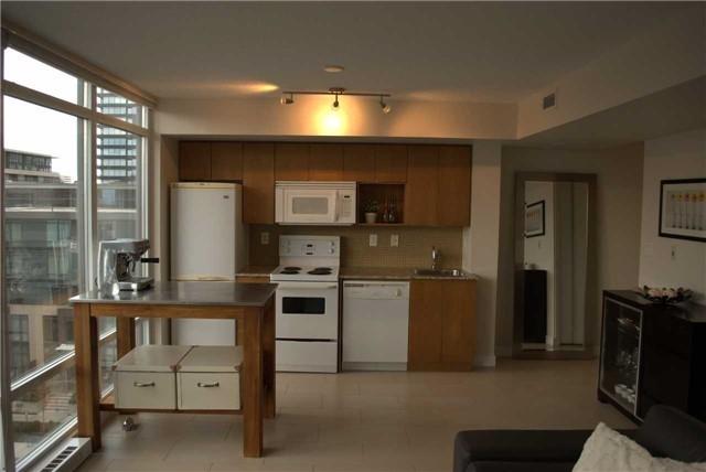 718 - 15 Brunel Crt, Condo with 1 bedrooms, 1 bathrooms and 1 parking in Toronto ON | Image 9