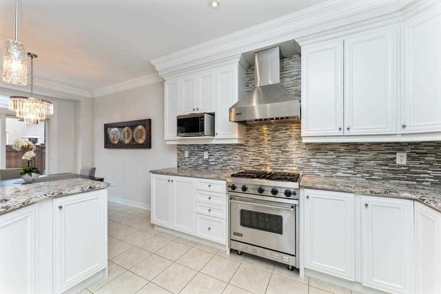 26 Josephine Rd, House detached with 4 bedrooms, 5 bathrooms and 6 parking in Vaughan ON | Image 5