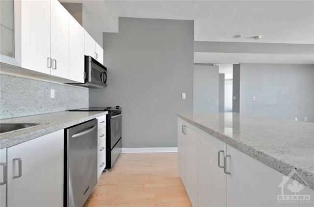 1302 - 180 York Street, Condo with 1 bedrooms, 2 bathrooms and null parking in Ottawa ON | Image 12