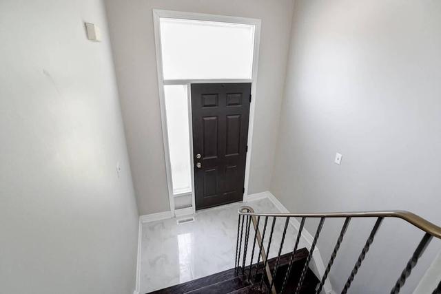 196 Harold St, House semidetached with 3 bedrooms, 2 bathrooms and 1 parking in Brampton ON | Image 12