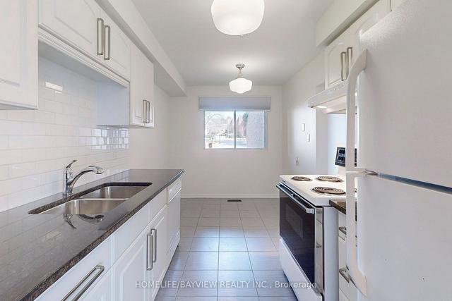 1 Carl Shepway, Townhouse with 4 bedrooms, 3 bathrooms and 2 parking in Toronto ON | Image 3