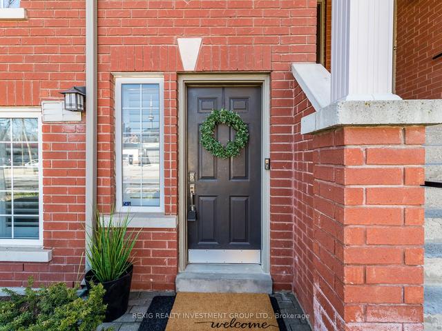 1 - 132 Strachan Ave, Townhouse with 3 bedrooms, 2 bathrooms and 1 parking in Toronto ON | Image 25