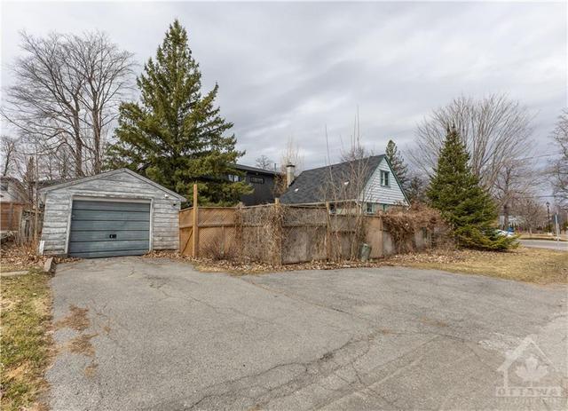 270 Clare Street, House detached with 2 bedrooms, 1 bathrooms and 5 parking in Ottawa ON | Image 9