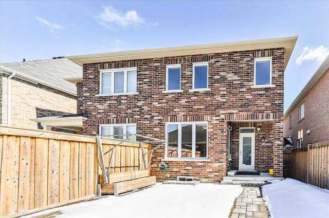 58 Bittersweet St, House semidetached with 4 bedrooms, 3 bathrooms and 3 parking in Markham ON | Image 20