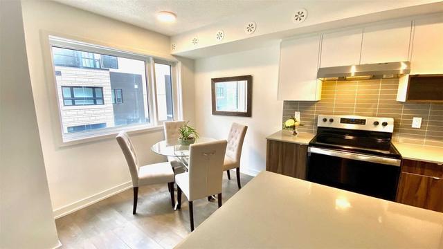193 - 1121 Cooke Blvd, Townhouse with 2 bedrooms, 2 bathrooms and 1 parking in Burlington ON | Image 2