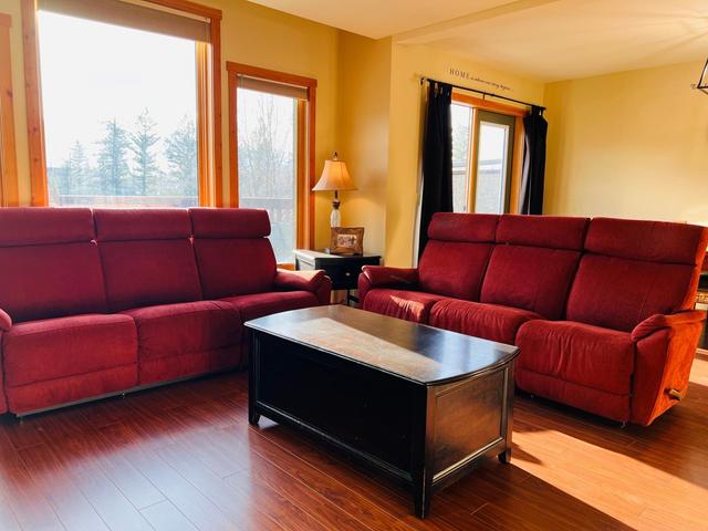 720 9th Avenue, House attached with 3 bedrooms, 3 bathrooms and 3 parking in Invermere BC | Image 13