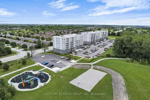 708 - 1675 Banwell Rd, Condo with 2 bedrooms, 2 bathrooms and 1 parking in Windsor ON | Card Image