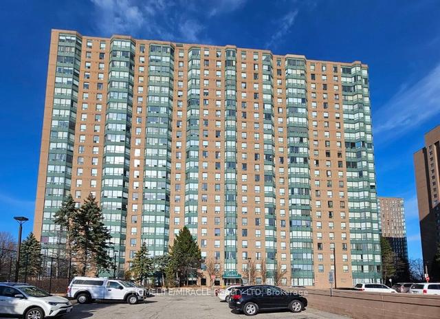 ph3 - 135 Hillcrest Ave, Condo with 2 bedrooms, 2 bathrooms and 1 parking in Mississauga ON | Image 1