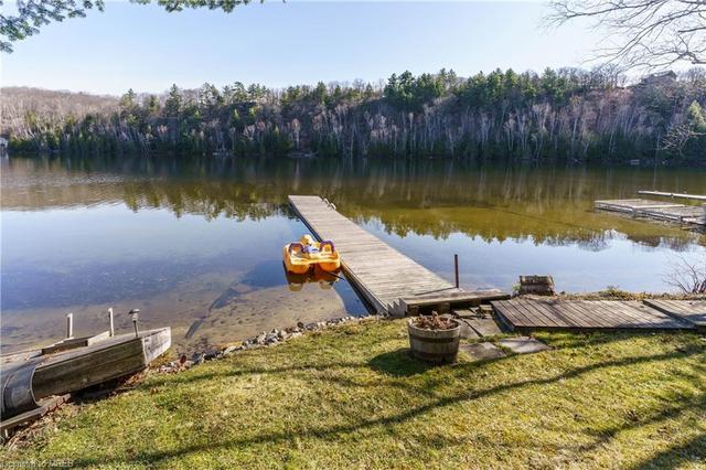 1021 Lakeview Road Road, House detached with 3 bedrooms, 1 bathrooms and 4 parking in Muskoka Lakes ON | Image 28