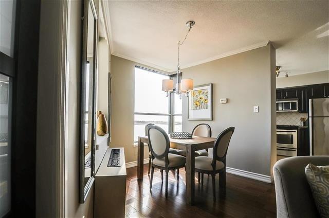 1001 - 270 Queens Quay W, Condo with 1 bedrooms, 1 bathrooms and 1 parking in Toronto ON | Image 6