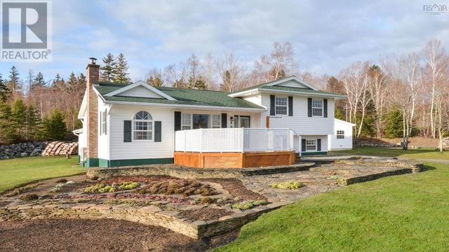 40 Havendale Drive, House detached with 3 bedrooms, 2 bathrooms and null parking in Cape Breton NS | Card Image