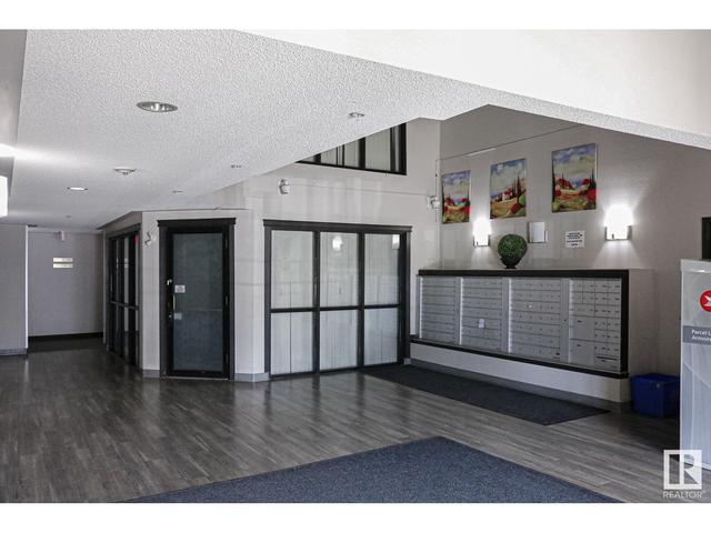 1231 - 330 Clareview Station Dr Nw, Condo with 3 bedrooms, 2 bathrooms and 1 parking in Edmonton AB | Image 3