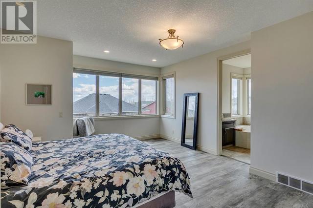 544 Evergreen Circle Sw, House detached with 4 bedrooms, 3 bathrooms and 4 parking in Calgary AB | Image 25