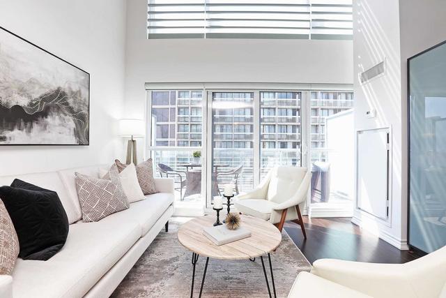 1114 - 386 Yonge St, Condo with 1 bedrooms, 2 bathrooms and 0 parking in Toronto ON | Image 23