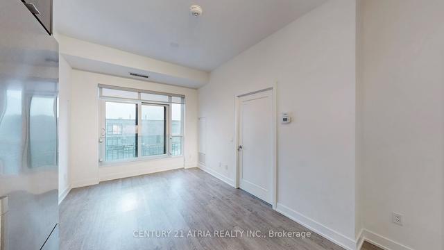 3701 - 7 Mabelle Ave, Condo with 2 bedrooms, 2 bathrooms and 1 parking in Toronto ON | Image 7