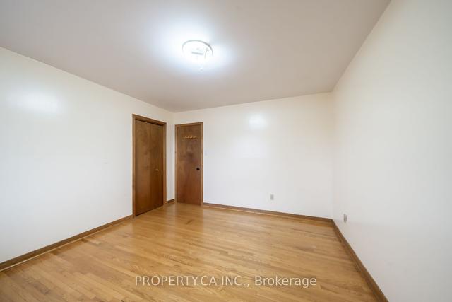 1172 Wilson Ave W, House detached with 3 bedrooms, 3 bathrooms and 5 parking in Toronto ON | Image 5