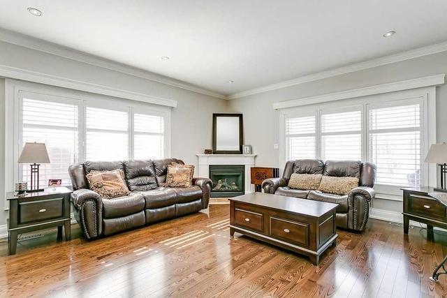 2541 Ridgeside Lane, House detached with 5 bedrooms, 5 bathrooms and 2 parking in Oakville ON | Image 4