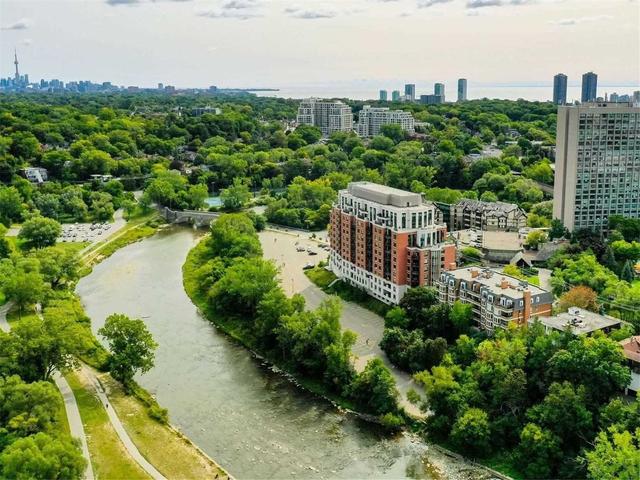 203 - 30 Old Mill Rd, Condo with 2 bedrooms, 3 bathrooms and 3 parking in Toronto ON | Image 12