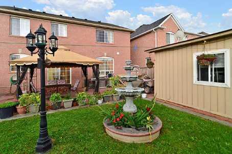 8 Gander Cres, House detached with 4 bedrooms, 3 bathrooms and 2 parking in Brampton ON | Image 4