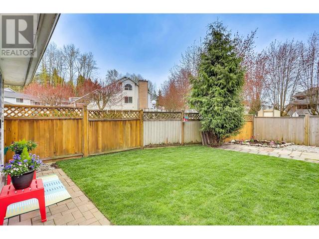 11602 225 Street, House detached with 3 bedrooms, 2 bathrooms and 3 parking in Maple Ridge BC | Image 15