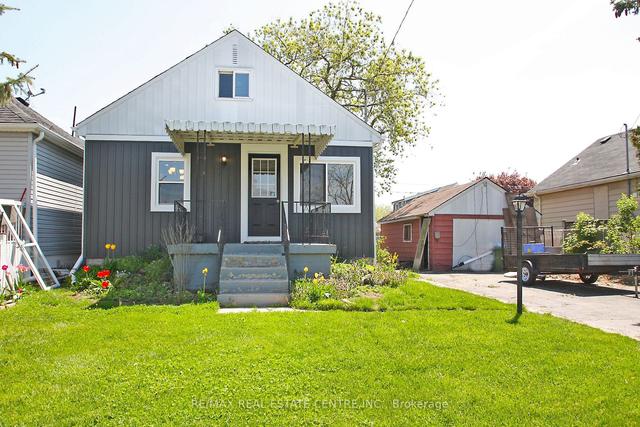 35 Delena Ave S, House detached with 3 bedrooms, 2 bathrooms and 1 parking in Hamilton ON | Image 23