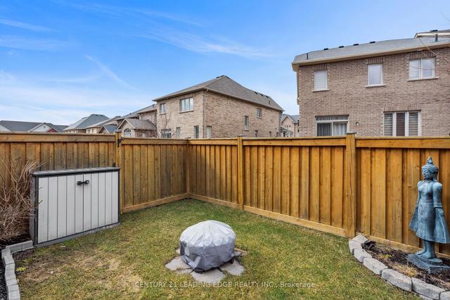 71 Chant Cres, House attached with 3 bedrooms, 4 bathrooms and 3 parking in Ajax ON | Image 30