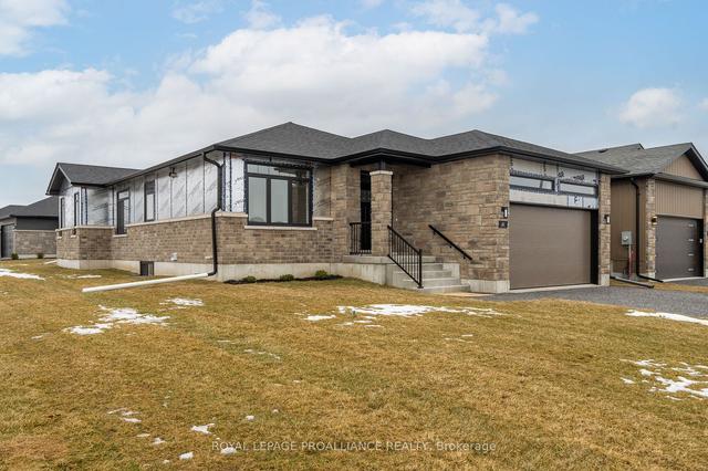 61 Hastings Park Dr, House detached with 3 bedrooms, 2 bathrooms and 4 parking in Belleville ON | Image 12