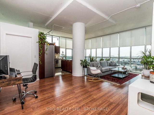 909 - 2 Fieldway Rd, Condo with 2 bedrooms, 2 bathrooms and 1 parking in Toronto ON | Image 6