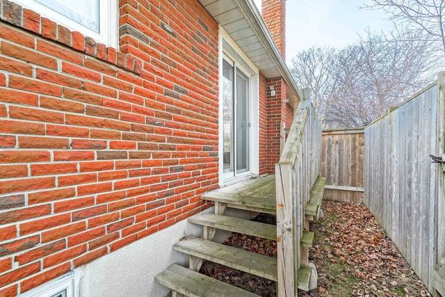 665 Tennyson Ave, House detached with 3 bedrooms, 2 bathrooms and 9 parking in Oshawa ON | Image 26