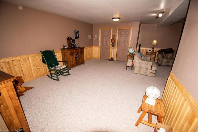 224 Stephenson 4 Road W, House detached with 3 bedrooms, 1 bathrooms and null parking in Huntsville ON | Image 3