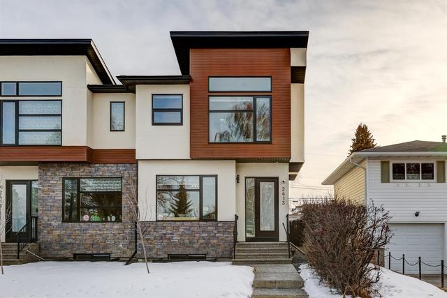 2413 26 Avenue Nw, Home with 4 bedrooms, 4 bathrooms and 4 parking in Calgary AB | Image 7