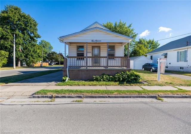 511 George Street, House detached with 3 bedrooms, 1 bathrooms and 3 parking in Sarnia ON | Image 25
