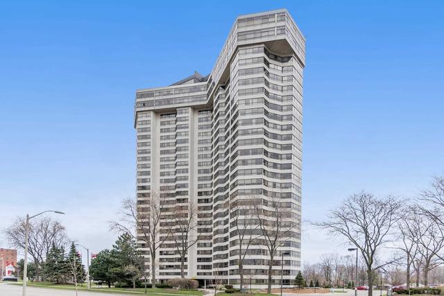 107 - 1300 Bloor St, Condo with 3 bedrooms, 2 bathrooms and 1 parking in Mississauga ON | Image 1