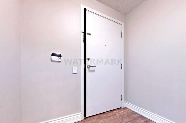 2310 - 25 Town Centre Crt N, Condo with 2 bedrooms, 2 bathrooms and 1 parking in Toronto ON | Image 11