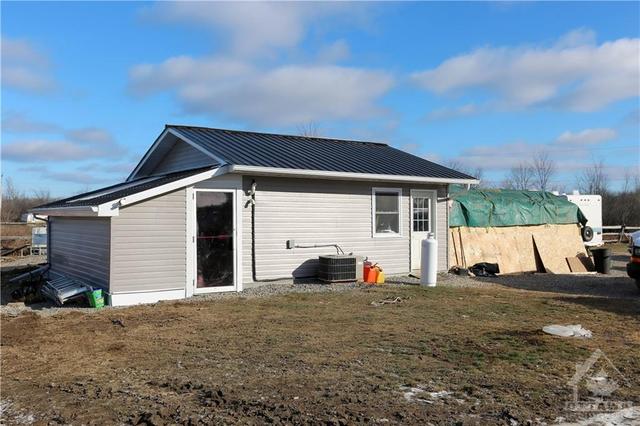 22 Atkins Lake Road, House detached with 3 bedrooms, 2 bathrooms and 20 parking in Elizabethtown Kitley ON | Image 29