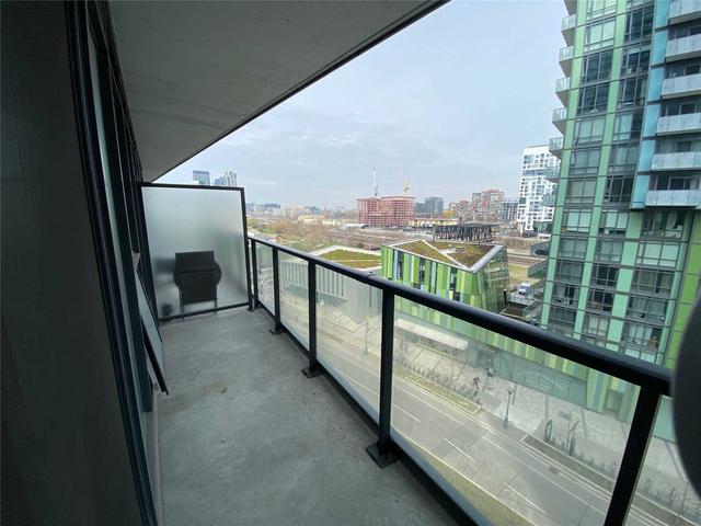 801 - 90 Queens Wharf Rd, Condo with 1 bedrooms, 1 bathrooms and 0 parking in Toronto ON | Image 4
