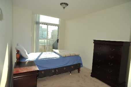 lph3907 - 23 Hollywood Ave, Condo with 2 bedrooms, 2 bathrooms and 1 parking in Toronto ON | Image 6