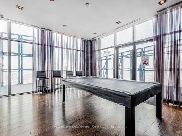 4707 - 1080 Bay St, Condo with 1 bedrooms, 1 bathrooms and 1 parking in Toronto ON | Image 7