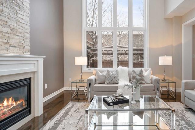 247 Beechtree Cres, House detached with 4 bedrooms, 4 bathrooms and 4 parking in Oakville ON | Image 8