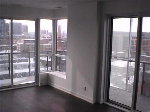 1027 - 1030 King St W, Condo with 2 bedrooms, 2 bathrooms and 1 parking in Toronto ON | Image 4