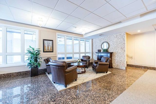 500 - 15450 Yonge St, Condo with 2 bedrooms, 2 bathrooms and 1 parking in Aurora ON | Image 18