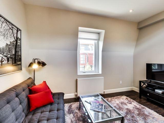 Upper - 251 Manning Ave, House semidetached with 2 bedrooms, 1 bathrooms and null parking in Toronto ON | Image 9