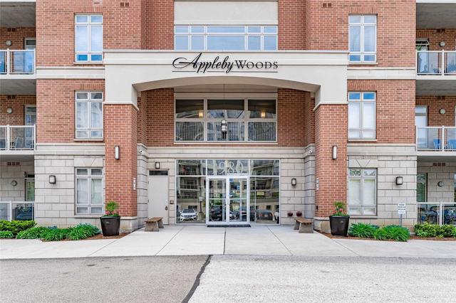 514 - 1980 Imperial Way, Condo with 2 bedrooms, 2 bathrooms and 2 parking in Burlington ON | Card Image