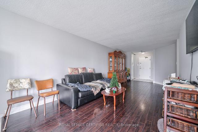 814 - 5 Rowntree Rd, Condo with 2 bedrooms, 2 bathrooms and 3 parking in Toronto ON | Image 3