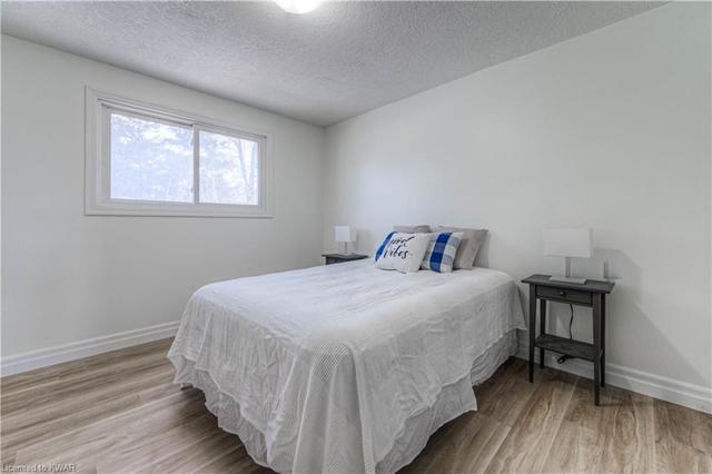 9 - 32 Mowat Boulevard, House attached with 3 bedrooms, 1 bathrooms and 1 parking in Kitchener ON | Image 13