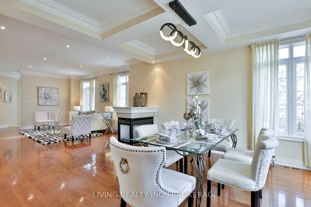 6 Taro Crt, House detached with 4 bedrooms, 3 bathrooms and 6 parking in Richmond Hill ON | Image 3