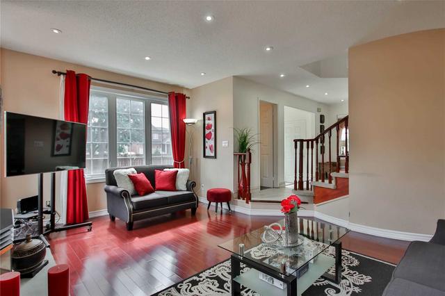 101 Tideswell Blvd, House detached with 4 bedrooms, 4 bathrooms and 4 parking in Toronto ON | Image 2