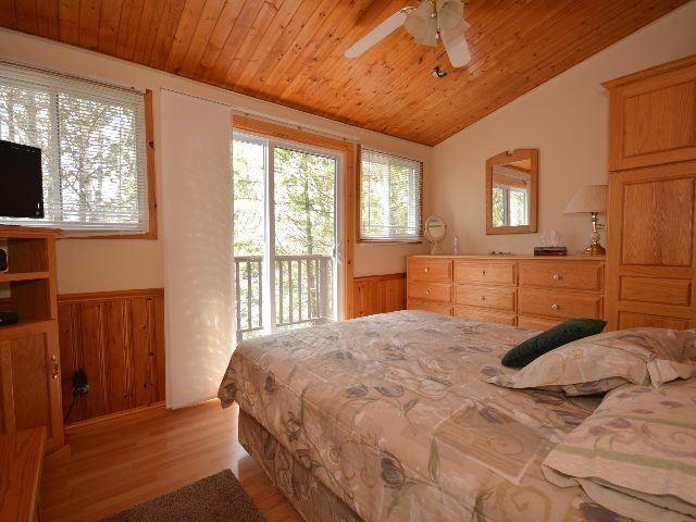 1001 Mcrae Hay Lake Rd, House detached with 3 bedrooms, 2 bathrooms and 20 parking in South Algonquin ON | Image 15