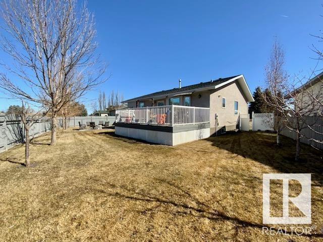 212 Norwood Co, House detached with 6 bedrooms, 3 bathrooms and null parking in Wetaskiwin AB | Image 37