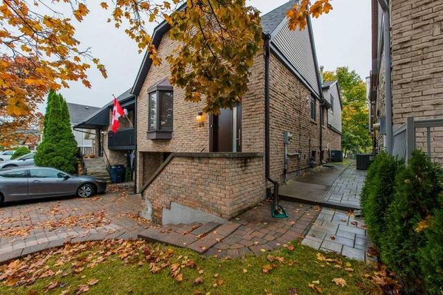 28 Lafferty St, House semidetached with 4 bedrooms, 2 bathrooms and 3 parking in Toronto ON | Image 27